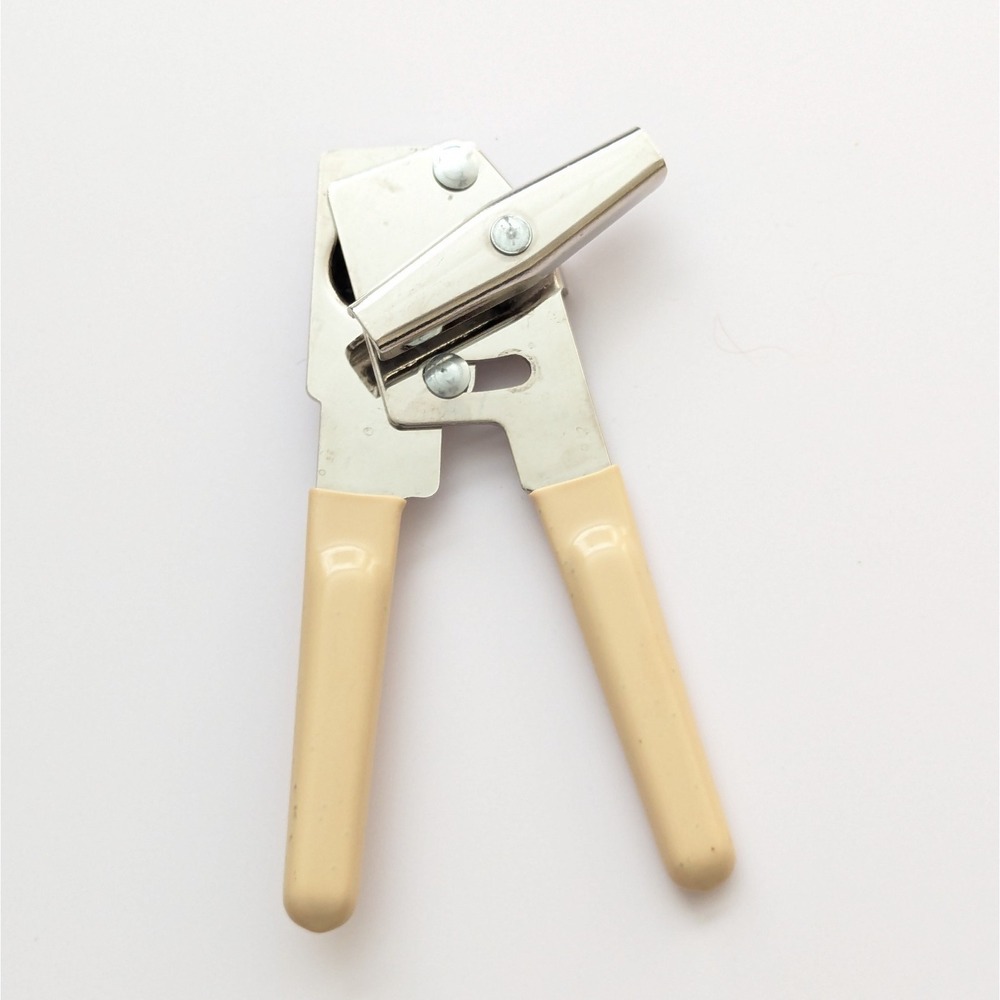 Vintage Swing Away Can Opener Cream Handle Grips Manual 6.5" USA